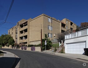 Building Photo - 3041 Weldon Ave