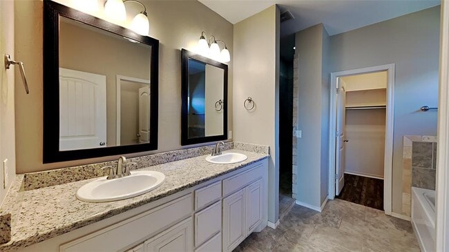 Building Photo - 2208 Mill Creek Way