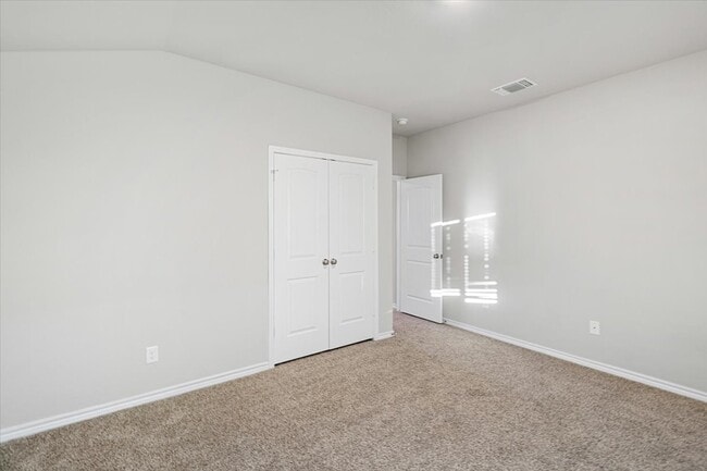 Building Photo - Spacious 5-Bedroom Home for Rent in Harker Heights