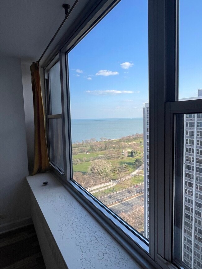 Building Photo - 4250 N Marine Dr