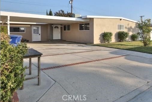 Building Photo - 14716 Borego Dr