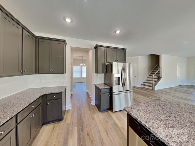 Building Photo - 139 Queenshall Rd