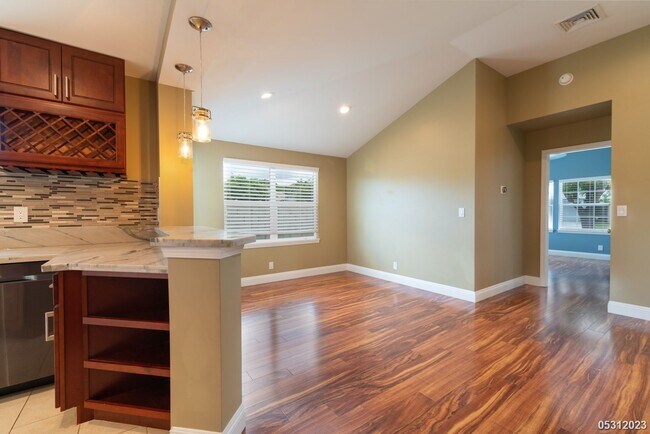 Building Photo - $4,200 | 3br/2ba Single Family Home in Kum...