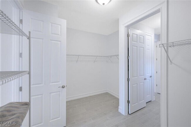 Building Photo - 514 Kamari Cv