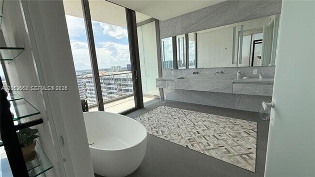 Building Photo - 2000 S Ocean Dr