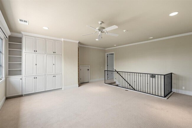 Building Photo - 11924 La Barzola Bend