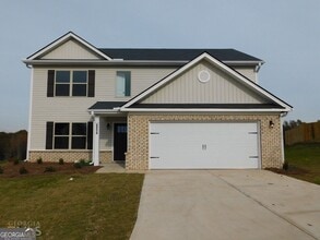 Building Photo - 2214 Savannah Dr