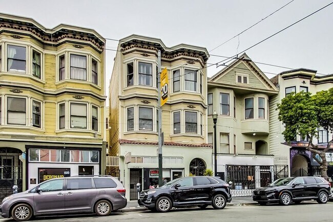 Building Photo - 1338 Haight St