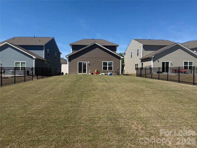 Building Photo - 365 Runner Stone Ln