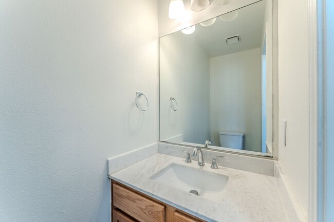 Building Photo - 1339 Diamond Bluff