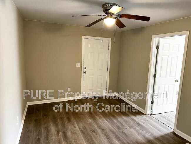 Building Photo - 213 Irma Ave