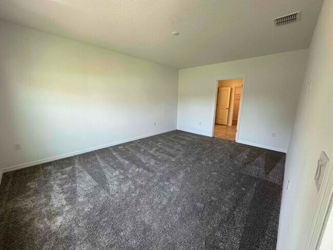 Building Photo - 5296 Diamondleaf Dr