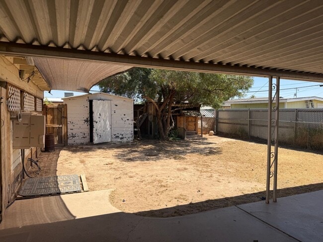 Building Photo - Charming 3-Bedroom Home Near Peaceful Retirement Area – No Age Restrictions!