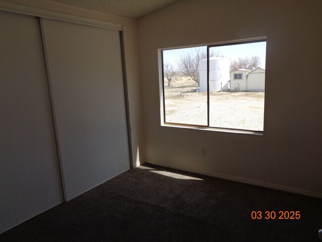 Building Photo - Country Living 3 bedroom 2 bathroom offering 1344 sq. ft.