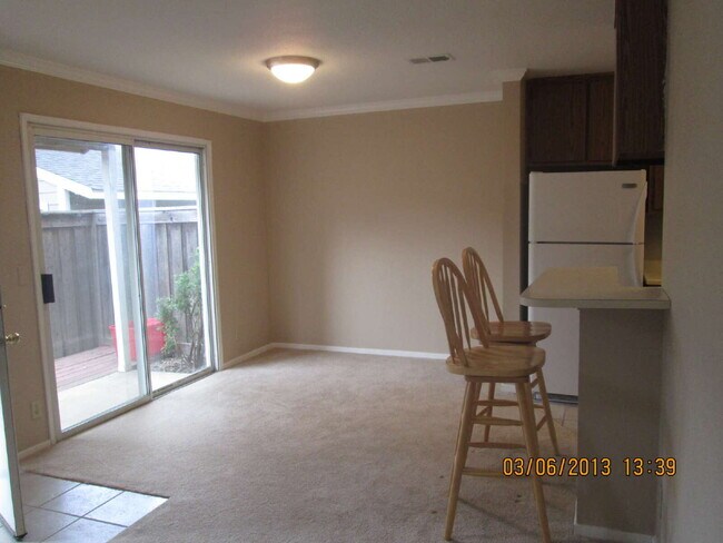 Building Photo - Desirable Stonegate-FALL RENTAL