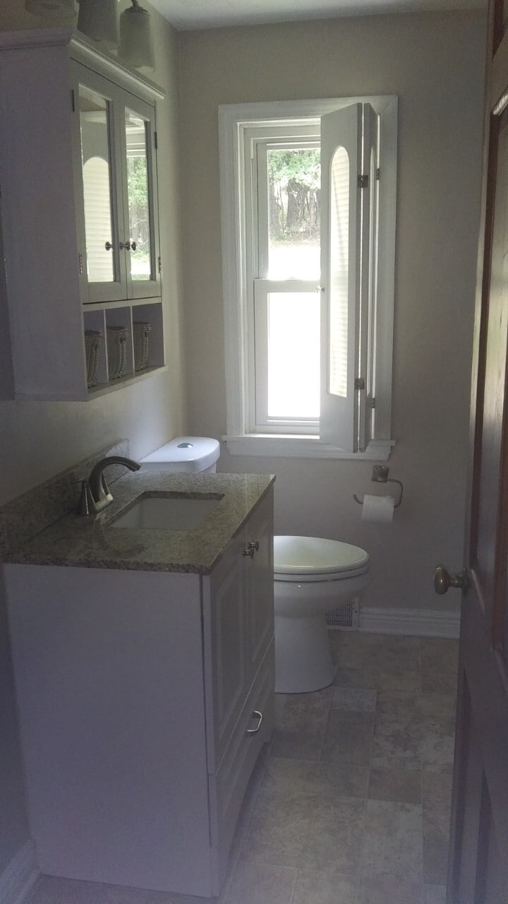 Bathroom. - 117 Fern Hollow Rd