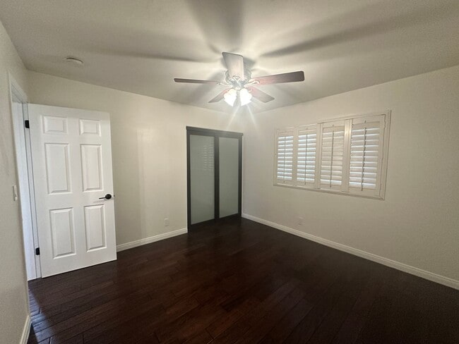 Building Photo - Beautifully Renovated 3-Bed, 2-Bath Home with Pool in Prime Location