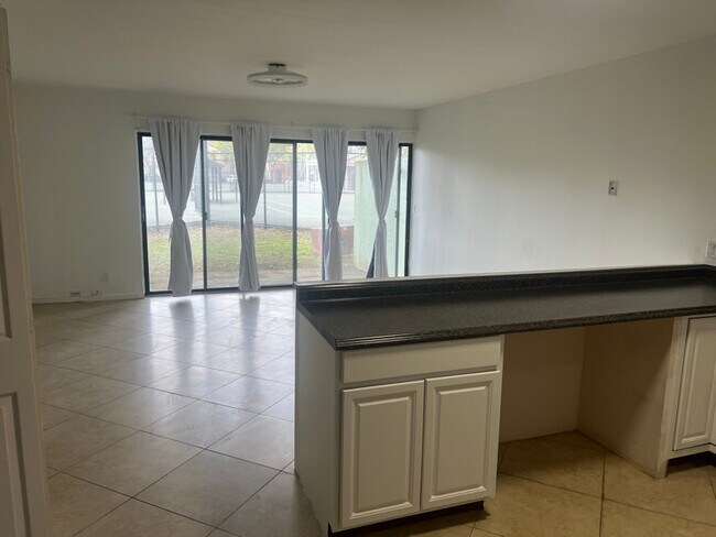 Building Photo - 41 Deer Creek Rd