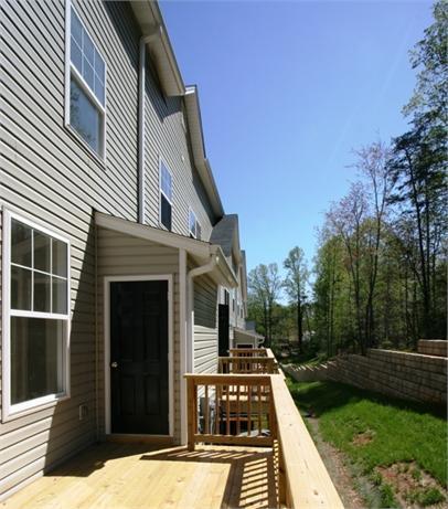 Building Photo - 2461 N Berkshire Rd