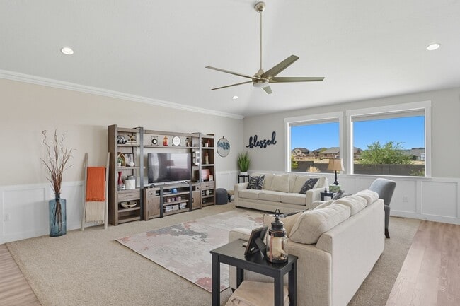 Building Photo - 6 bed; 3 bath single family home in Enoch