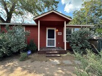 Building Photo - 508 Montopolis Dr