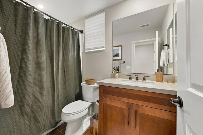Building Photo - 51780 Ponderosa Dr.