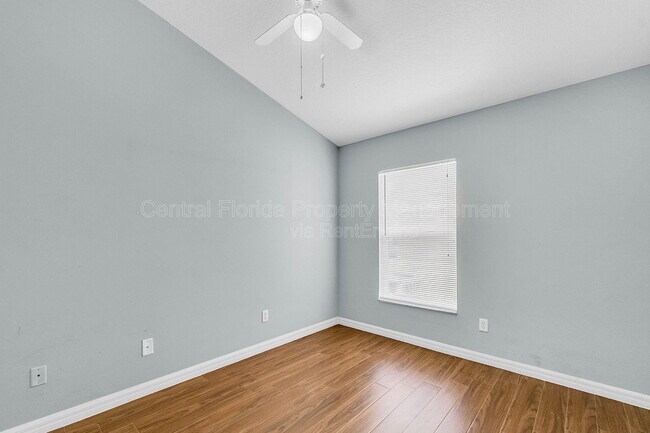 Building Photo - 10754 Flycast Cir
