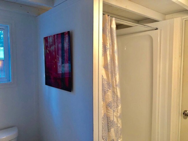 Building Photo - 9849 Sunrise Hwy