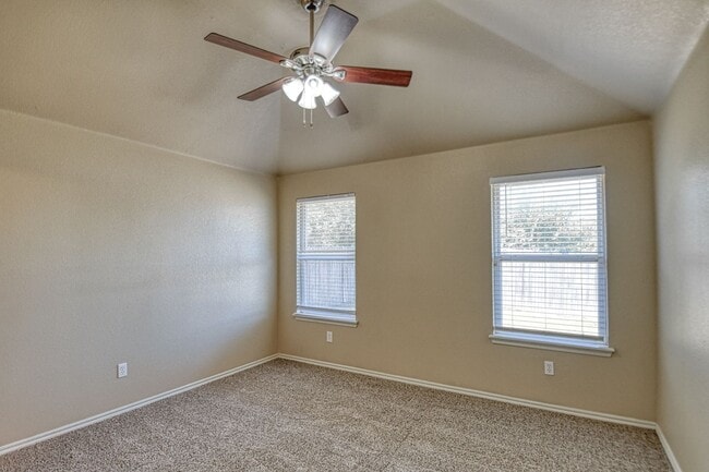 Building Photo - Beautiful Home in Central Norman!