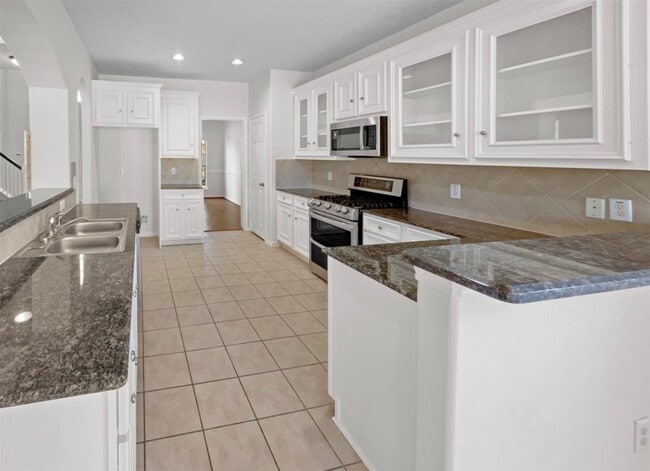 Building Photo - 622 Manchester Trail Dr