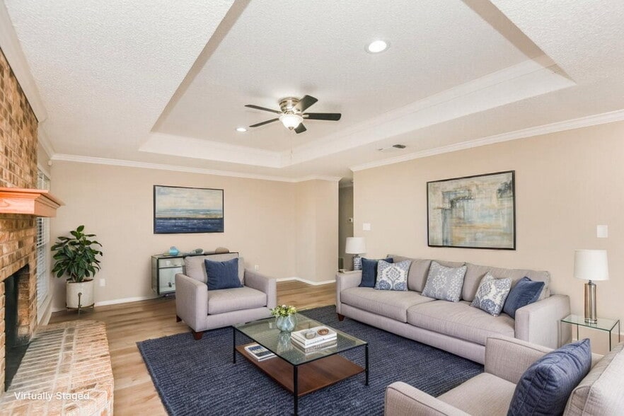 Building Photo - 125 Camelot Dr