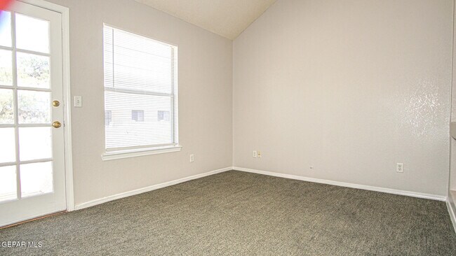 Building Photo - 7481 Umbria Dr