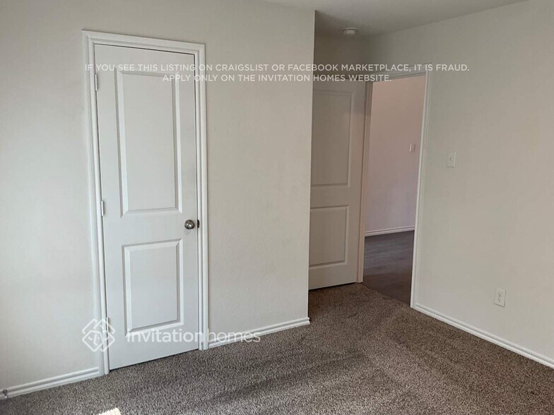 Building Photo - 3201 Glazner Dr