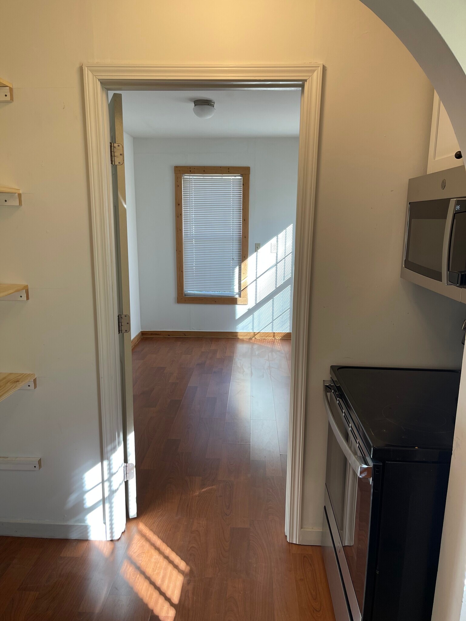 Building Photo - 24617 Crowe Rd