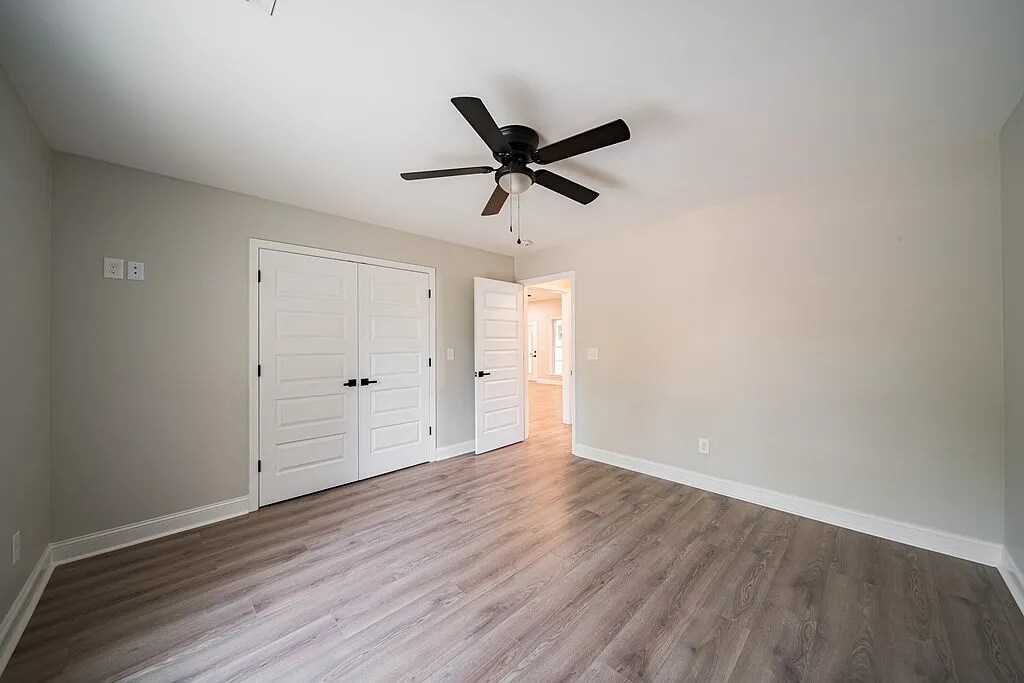 Building Photo - 6238 Cricket Ln