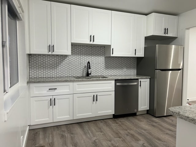 Kitchen - 4174 Jefferson Ave