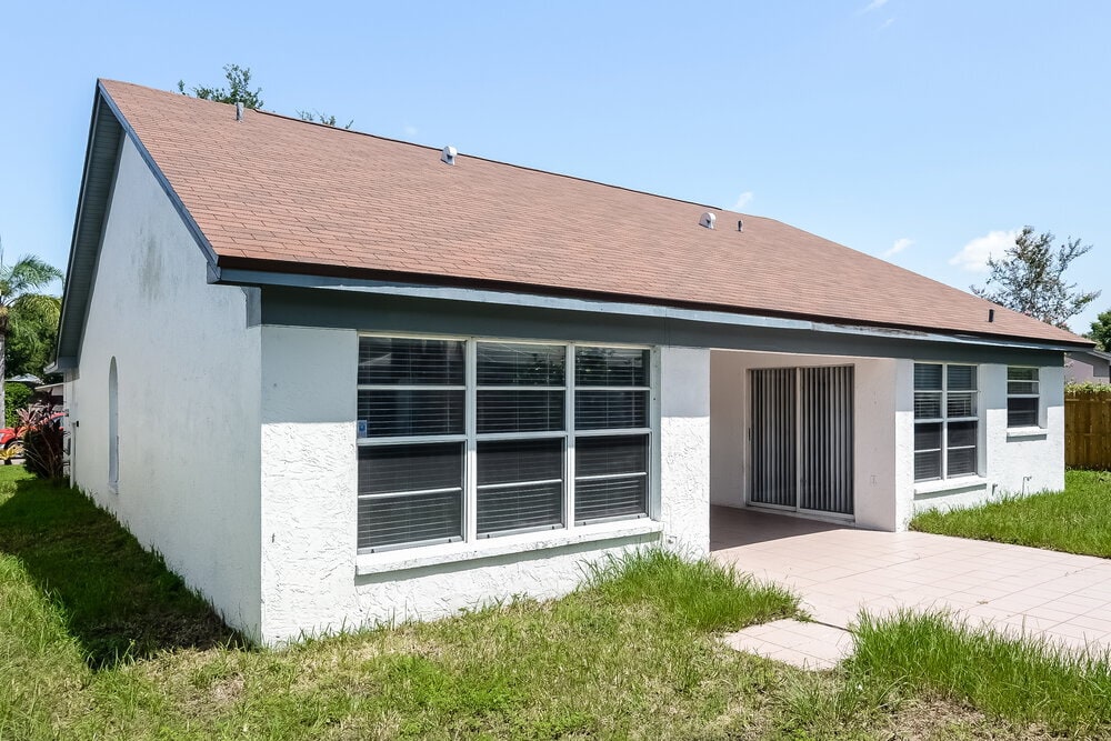 Building Photo - 9755 Fox Hollow Rd