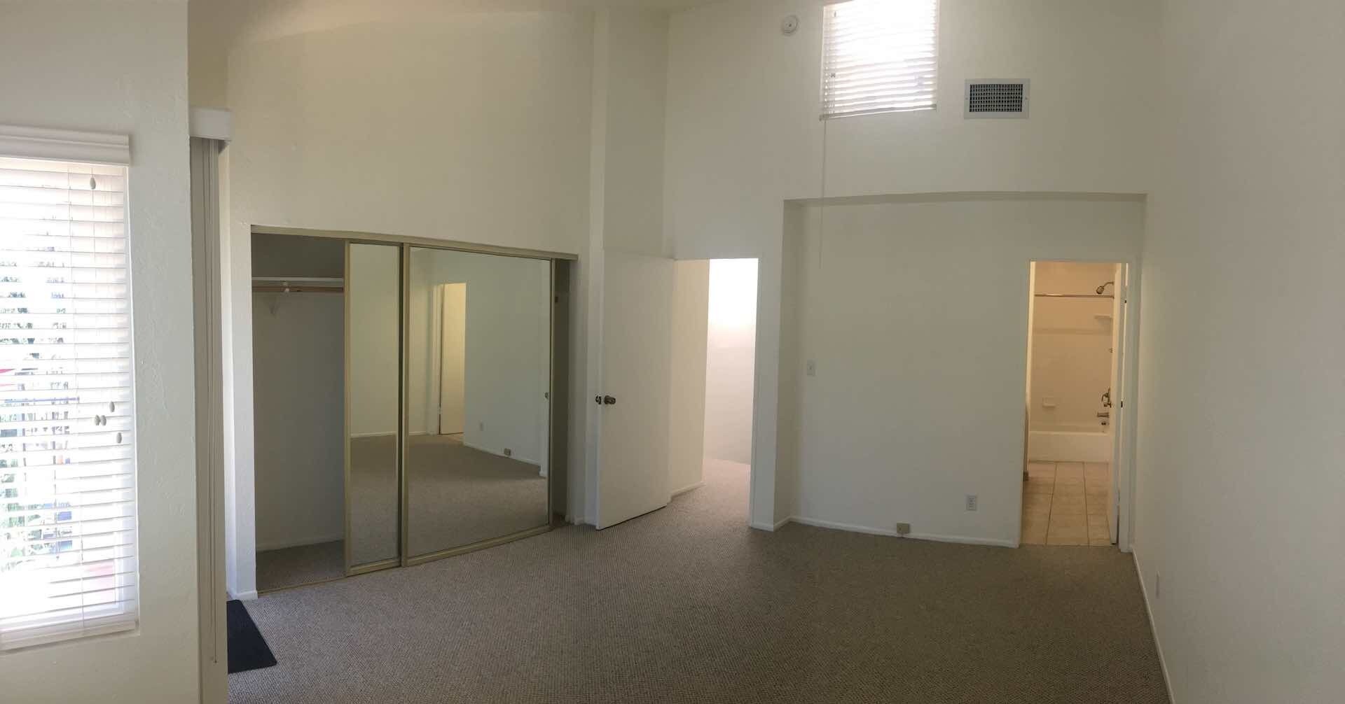 BR1 with Balcony - 3033 Hollycrest Dr