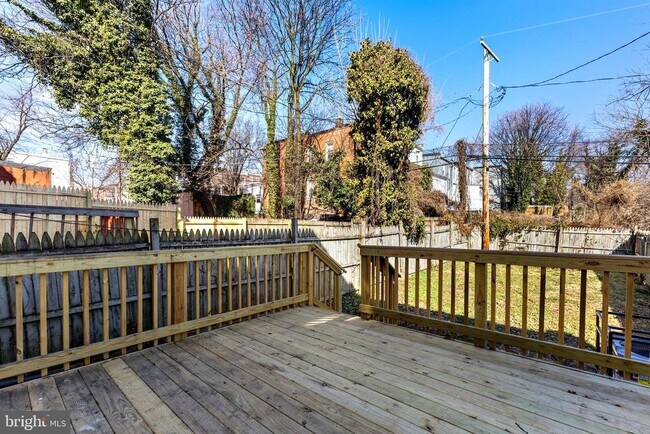 Building Photo - 3324 Edmondson Ave