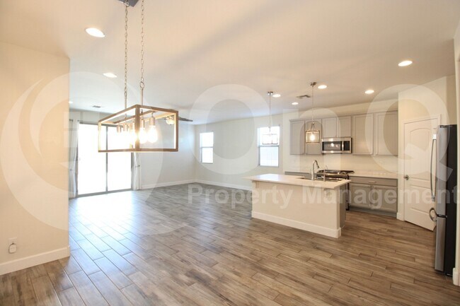 Building Photo - 8221 E Jerome Ave