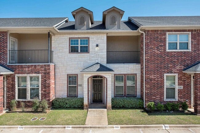 Building Photo - 503 Forest Dr Loop