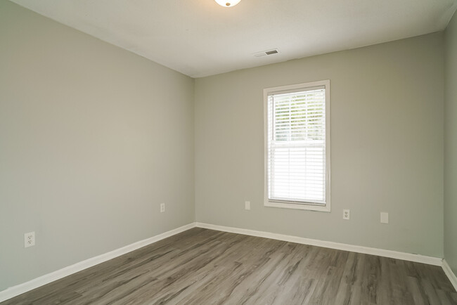 Building Photo - Beautiful 4 Bedroom in Longs, SC!