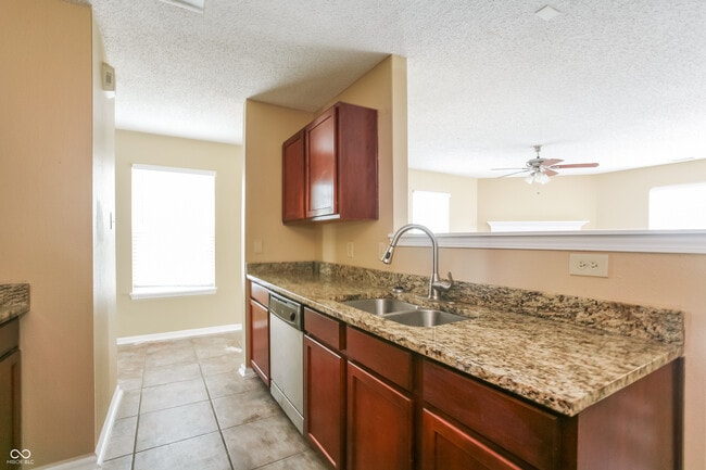 Building Photo - 1180 Odell Ln