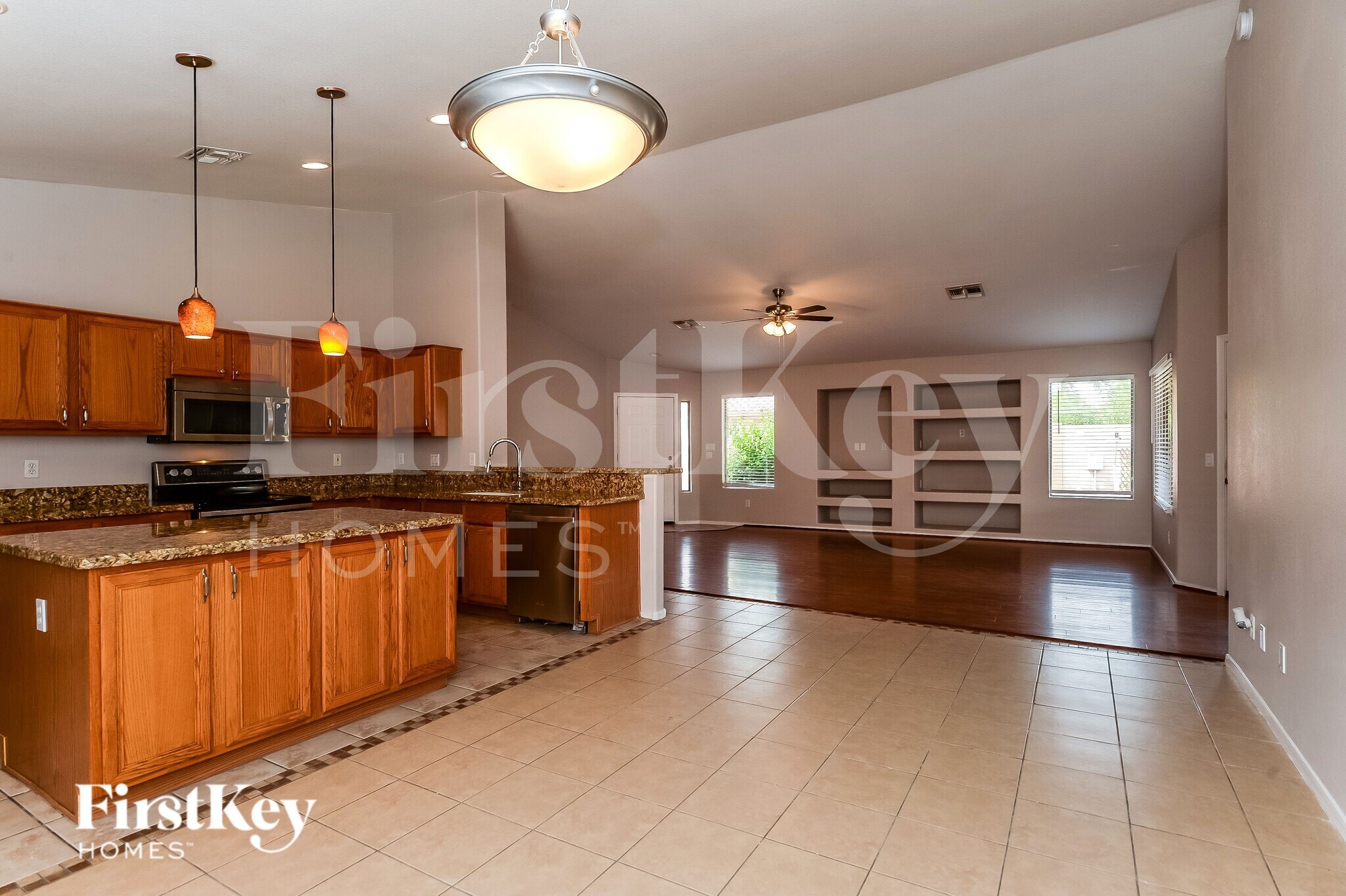 Building Photo - 653 S Parkwood