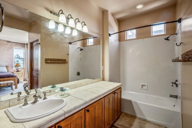 Building Photo - Beautiful Rancho Viejo Townhouse (Emory Pass)