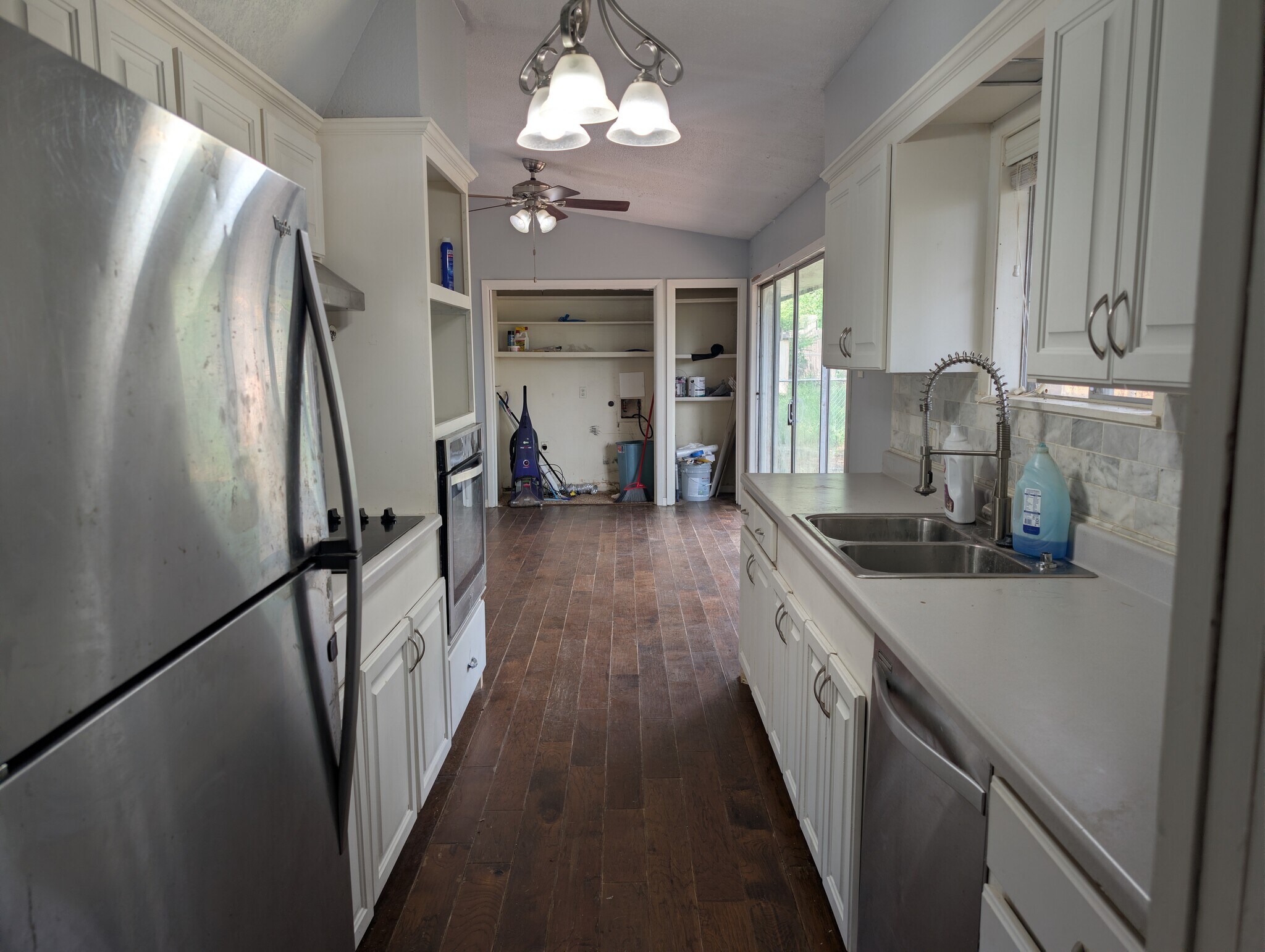 Building Photo - 1010 Waco St