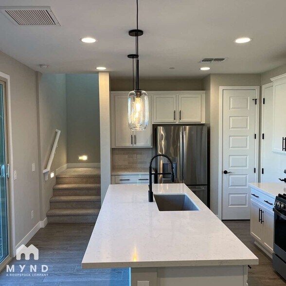 Building Photo - 7050 E Ainsley May Way