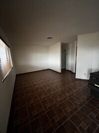 Building Photo - AVAILABLE NOW