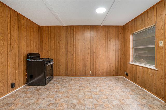 Building Photo - 1706 Redwood Dr