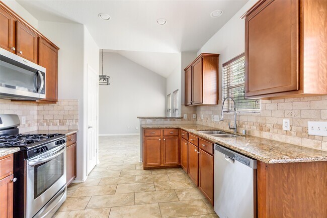 Building Photo - 10414 Whisper Bluff Dr